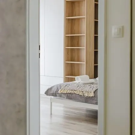 Modern Family Escape Apartment *