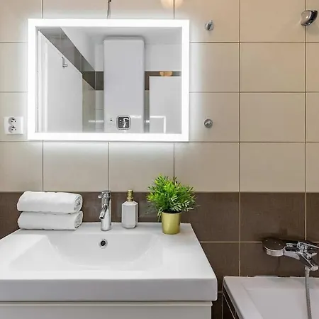 Modern Family Escape *