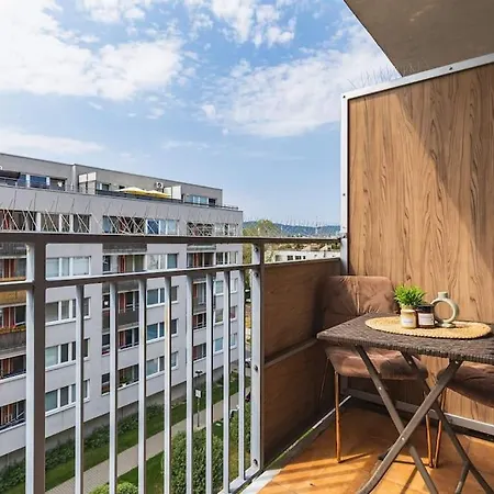 Modern Family Escape *